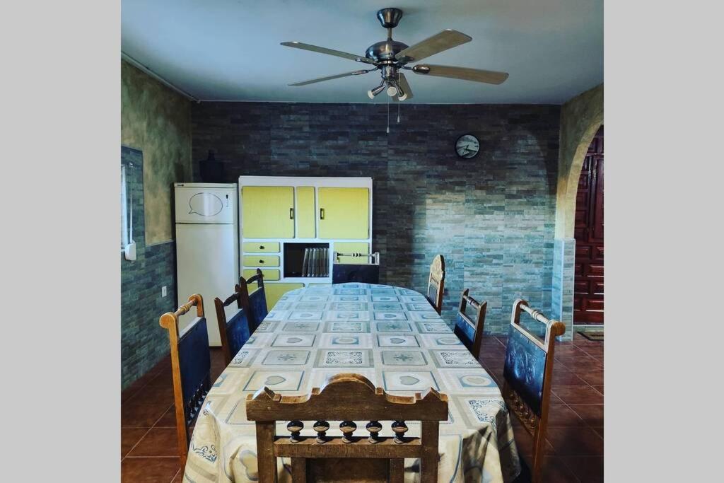 Casa Rural La Vizana Alija del Infantado Exterior foto